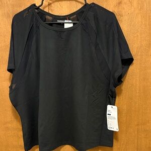 585. Phoenix Paros Crop Athletic Tee
